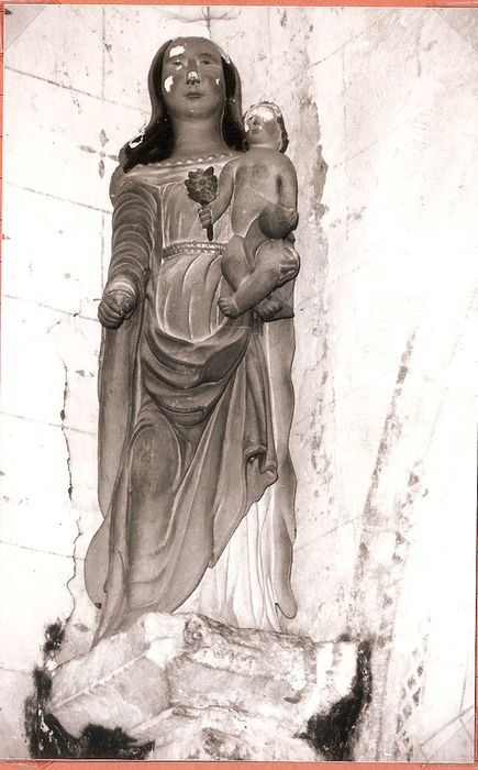 statue : Vierge à l'Enfant, vue générale