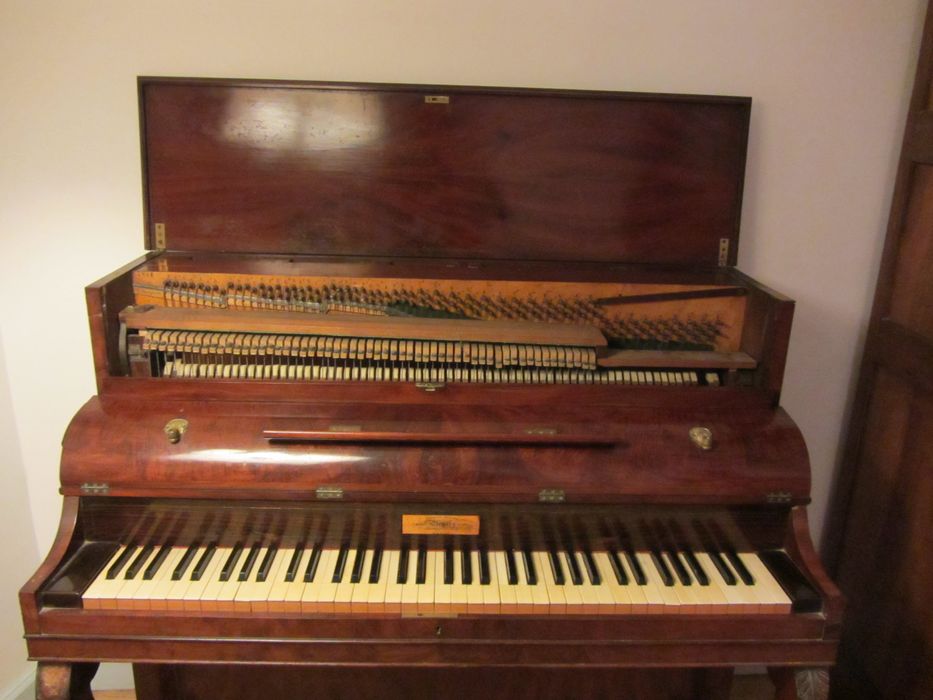 piano (pianino), vue partielle