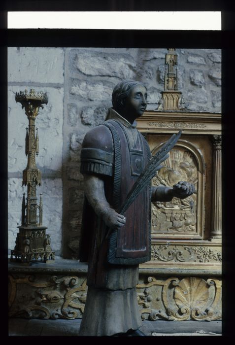 statue : Saint Vincent, vue générale