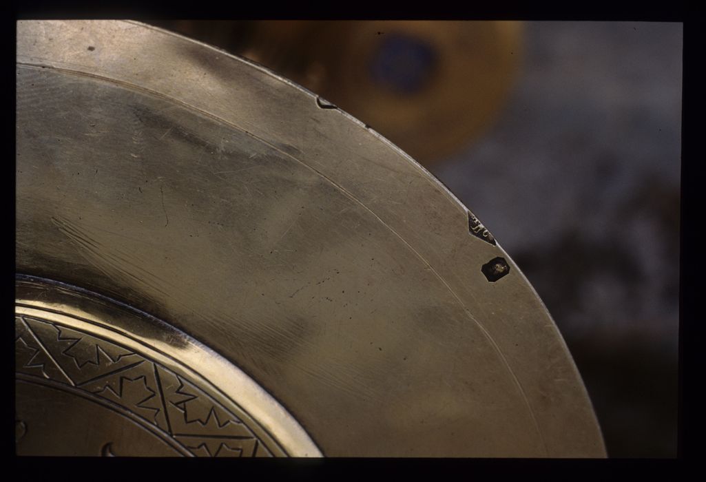 patène, détail - © Ministère de la Culture (France), Conservation des antiquités et des objets d'art de l'Indre – Tous droits réservés 