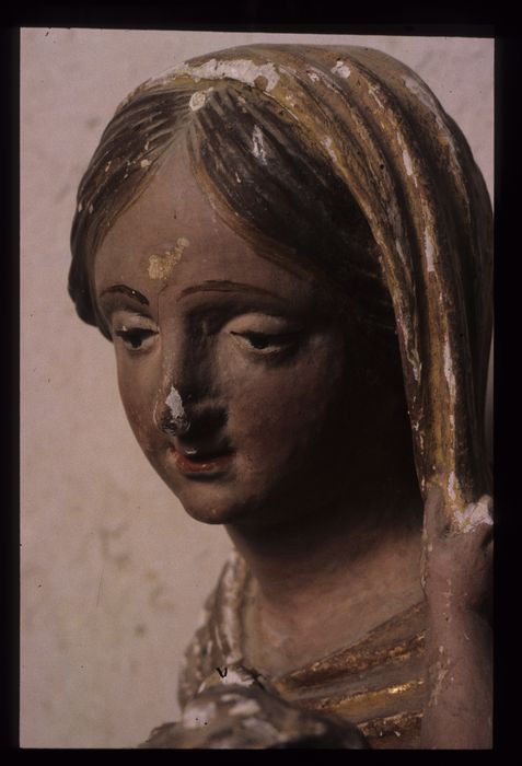 statue : Vierge à l'Enfant, détail du visage