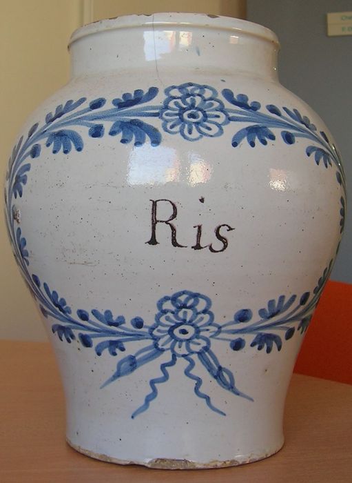 vase décoratif (pot), vue générale - © Ministère de la Culture (France), Conservation des antiquités et des objets d'art de l'Indre, tous droits réservés 