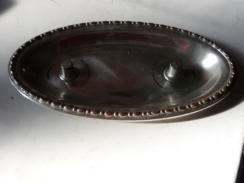 plateau à burettes, vue générale - © Ministère de la Culture (France), Conservation des antiquités et des objets d'art de l'Indre, tous droits réservés 