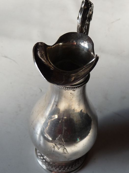 burette, vue générale - © Ministère de la Culture (France), Conservation des antiquités et des objets d'art de l'Indre – Tous droits réservés 