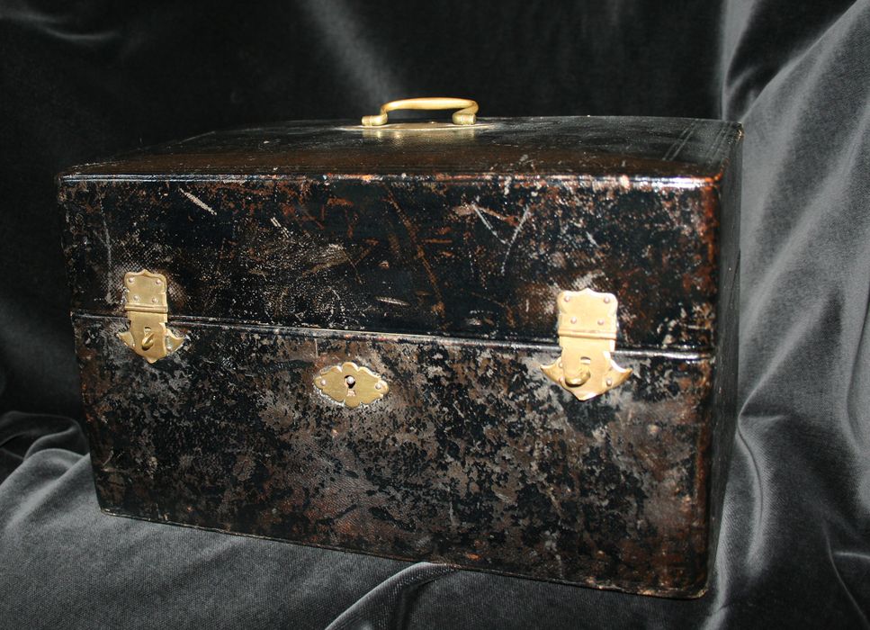 boîte du calice et de sa patène, vue générale - © Ministère de la Culture (France), Conservation des antiquités et des objets d'art de l'Indre, tous droits réservés 
