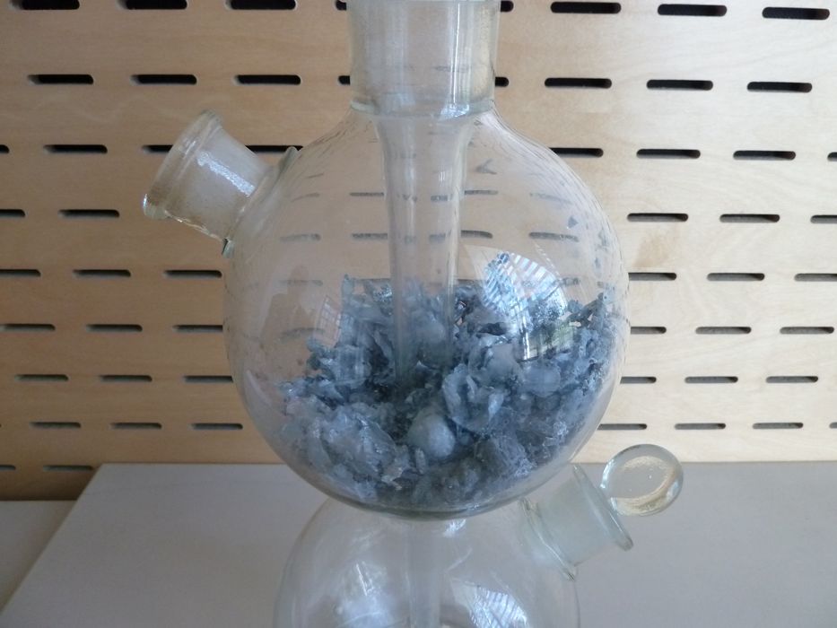 lycée Pierre-et-Marie-Curie : générateur de gaz (appareil de Kipp), vue partielle - © Ministère de la Culture (France), Conservation des antiquités et des objets d'art de l'Indre, tous droits réservés 