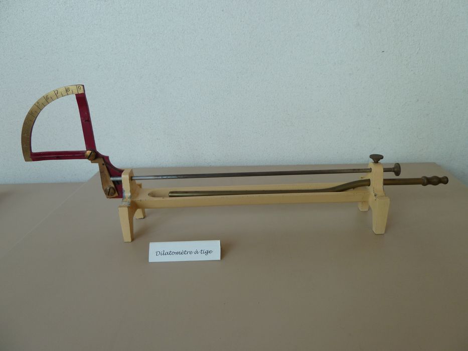 thermomètre (pyromètre), vue générale - © Ministère de la Culture (France), Conservation des antiquités et des objets d'art de l'Indre, tous droits réservés 