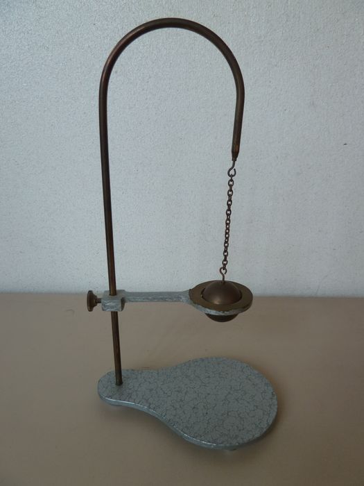 instrument de démonstration en thermodynamique (anneau de s'Gravesande) (n°2), vue générale - © Ministère de la Culture (France), Conservation des antiquités et des objets d'art de l'Indre, tous droits réservés 