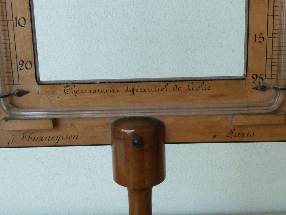 thermomètre (thermomètre différentiel) dit de Leslie, détail - © Ministère de la Culture (France), Conservation des antiquités et des objets d'art de l'Indre – Tous droits réservés 