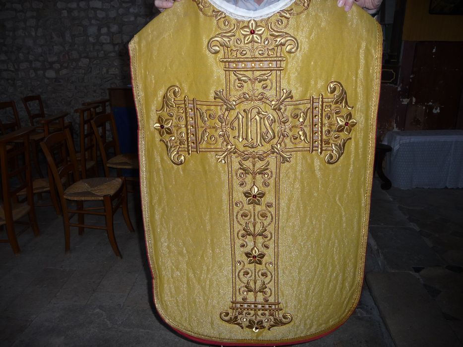 chasuble, vue générale - © Ministère de la Culture (France), Conservation des antiquités et des objets d'art de l'Indre, tous droits réservés 