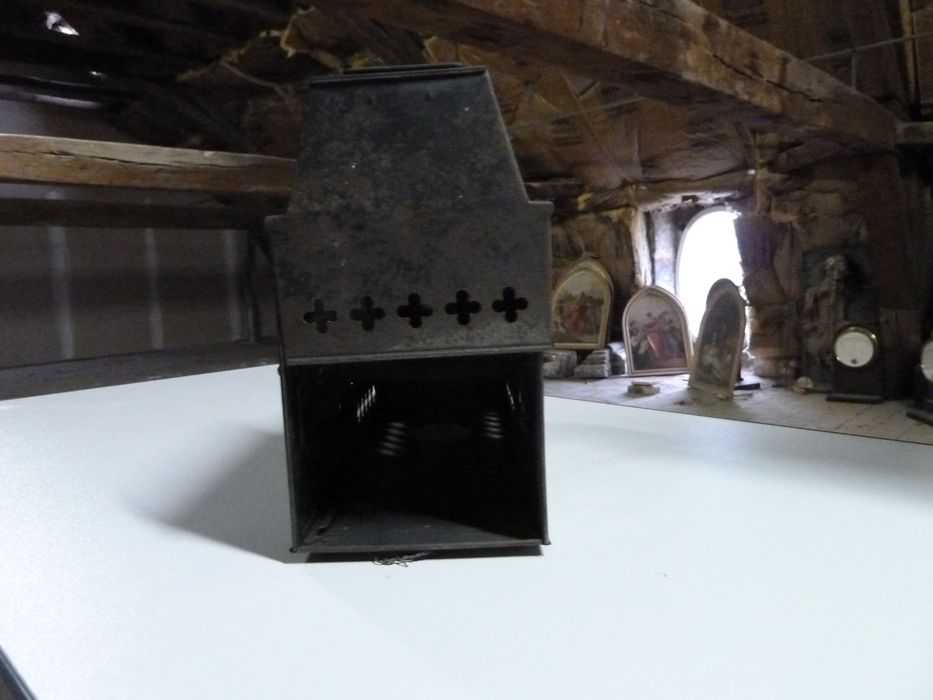 appareil de restitution (appareil de projection) dit lanterne magique, vue générale - © Ministère de la Culture (France), Conservation des antiquités et des objets d'art de l'Indre, tous droits réservés 