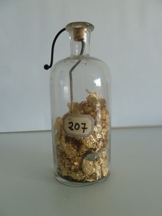 lycée Jean-Giraudoux : générateur électrostatique (bouteille de Leyde), vue générale - © Ministère de la Culture (France), Conservation des antiquités et des objets d'art de l'Indre – Tous droits réservés 