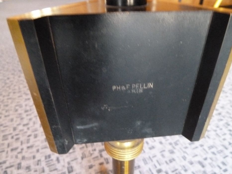 instrument de démonstration en optique (prisme), détail - © Ministère de la Culture (France), Conservation des antiquités et des objets d'art de l'Indre, tous droits réservés 
