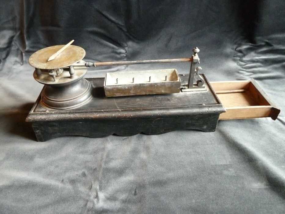 thermomètre (pyromètre à levier), vue générale - © Ministère de la Culture (France), Conservation des antiquités et des objets d'art de l'Indre, tous droits réservés 