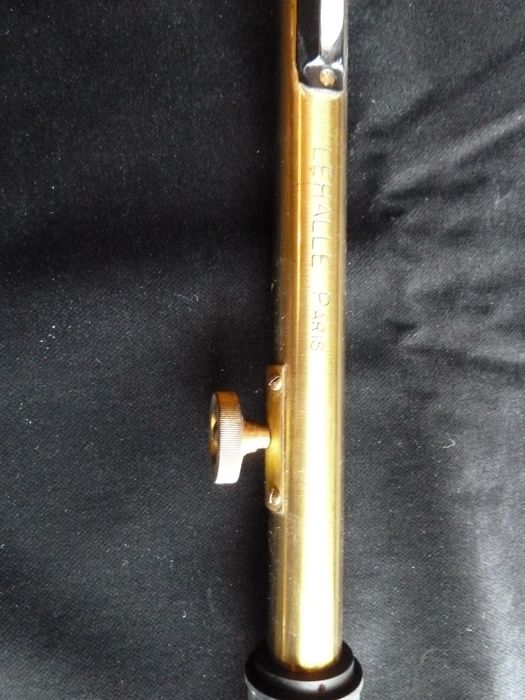 baromètre dit de Fortin, détail - © Ministère de la Culture (France), Conservation des antiquités et des objets d'art de l'Indre – Tous droits réservés 