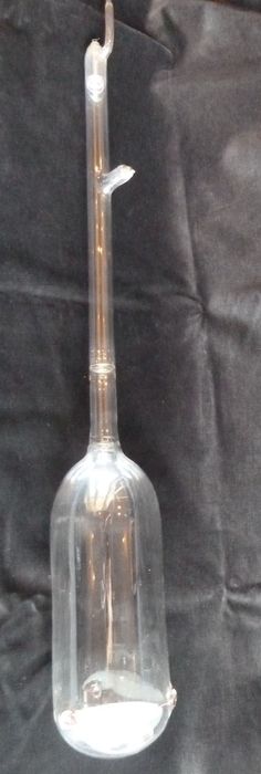 instrument ou accessoire pour l'éclairage (ampoule), vue générale - © Ministère de la Culture (France), Conservation des antiquités et des objets d'art de l'Indre, tous droits réservés 