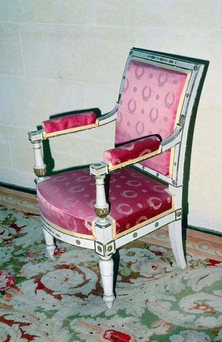 château : fauteuil, style Empire, vue générale