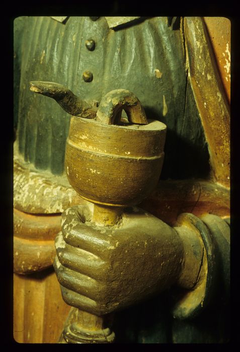 statue : saint Jean l'évangéliste, détail