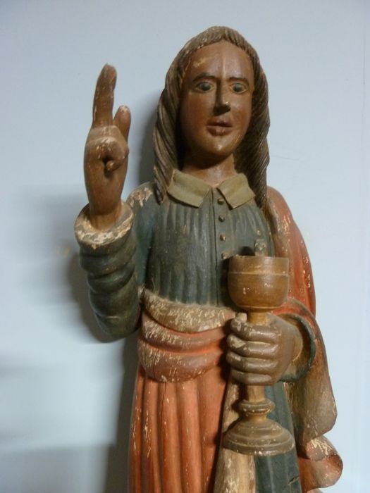 statue : saint Jean l'évangéliste, vue partielle