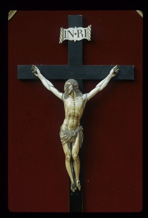statue : Christ en croix - © Ministère de la Culture (France), Conservation des antiquités et des objets d'art de l'Indre, tous droits réservés 