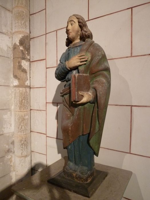 statue : Saint Jean