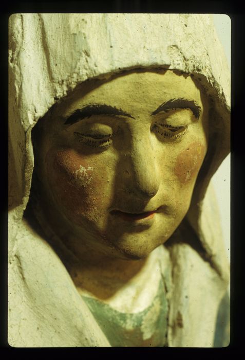 statue : Vierge, détail du visage