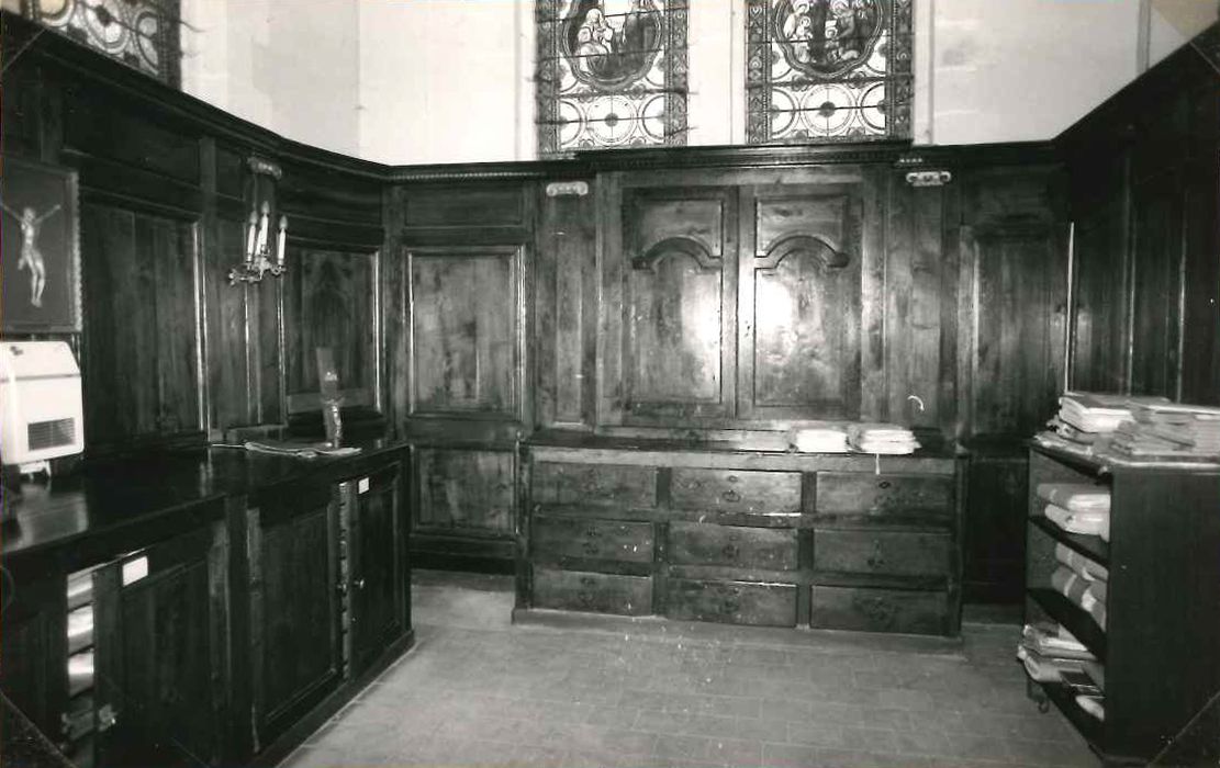 armoire et lambris de revêtement (boiseries)