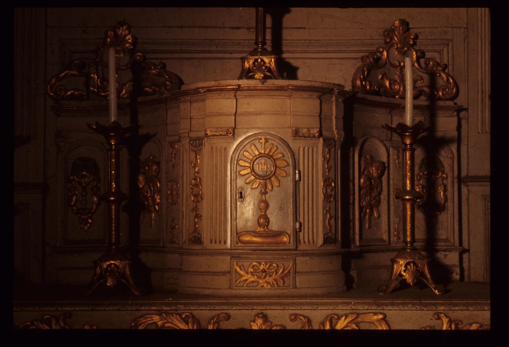 Autel (maître-autel), tabernacle et retable