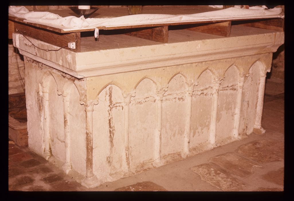 autel (maître-autel)
