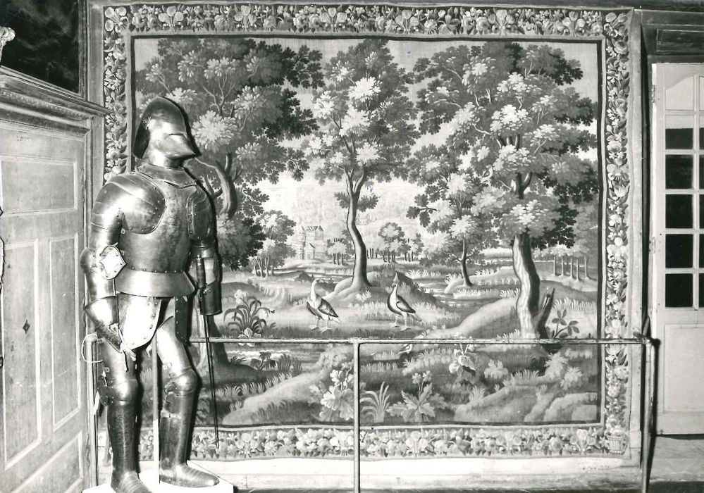 pièce murale (verdure) : verdure avec bordures à décor de fabriques et d'oiseaux