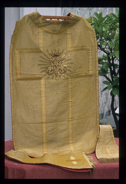 chasuble, étole, manipule, voile de calice - © Ministère de la Culture (France), Conservation des antiquités et des objets d'art de l'Indre – Tous droits réservés 