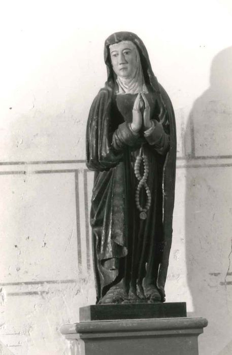 statue : Sainte femme religieuse - © Ministère de la Culture (France), Conservation des antiquités et des objets d'art de l'Indre, tous droits réservés