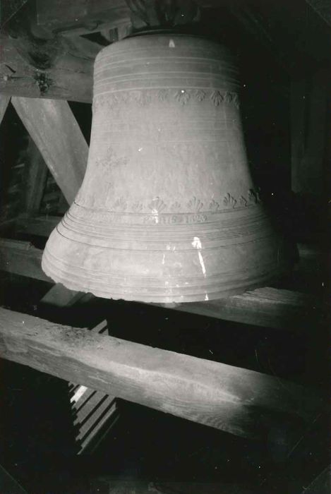 cloche - © Ministère de la Culture (France), Conservation des antiquités et des objets d'art de l'Indre – Tous droits réservés