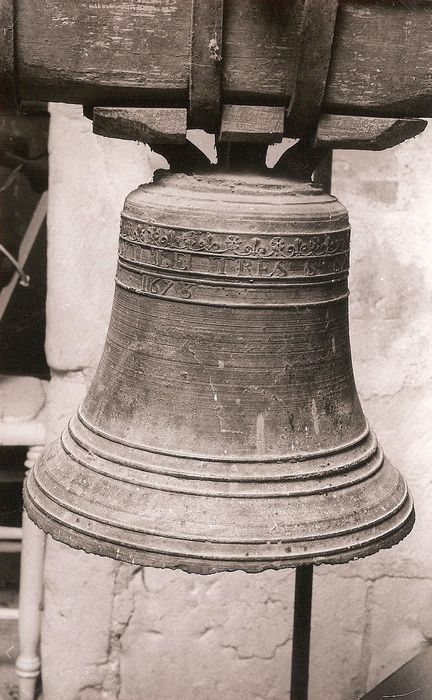 cloche - © Ministère de la Culture (France), Conservation des antiquités et des objets d'art de l'Indre, tous droits réservés
