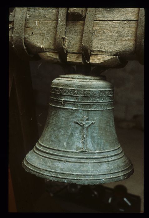cloche - © Ministère de la Culture (France), Conservation des antiquités et des objets d'art de l'Indre, tous droits réservés 