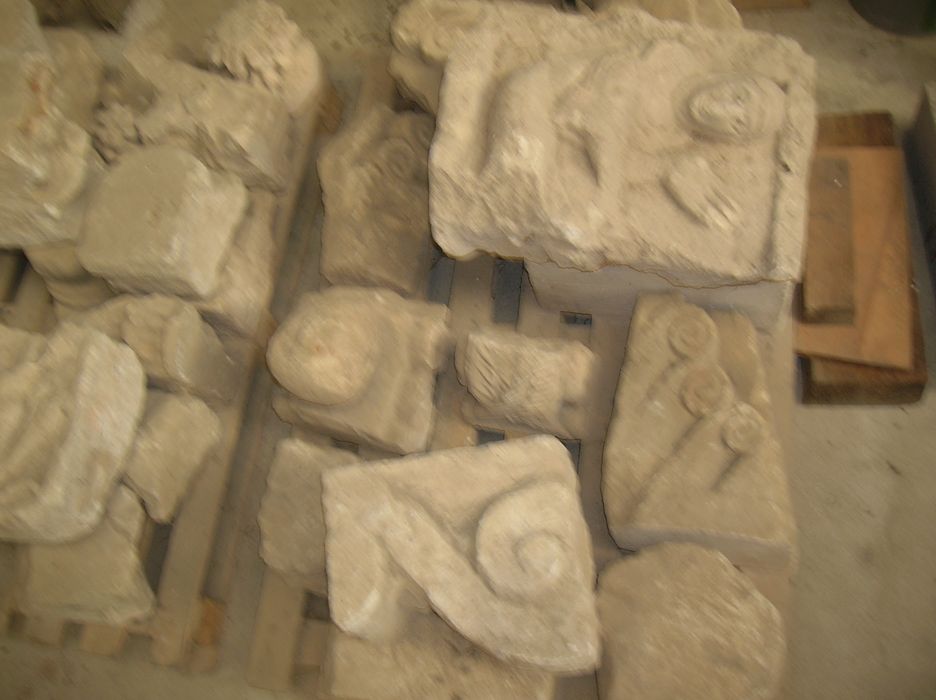 sculptures (fragments divers), vue partielle