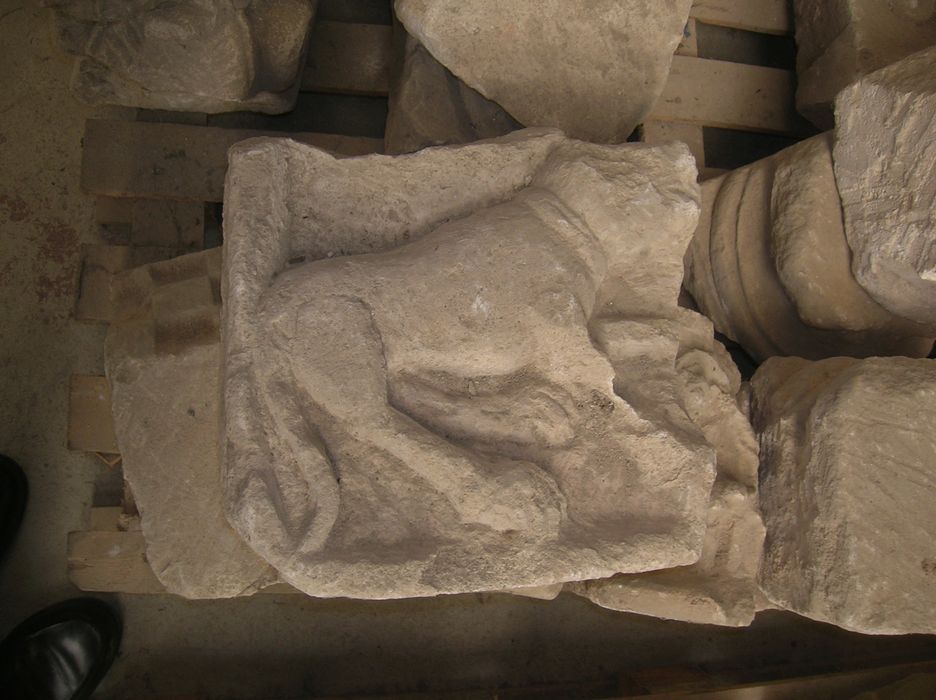 sculptures (fragments divers), détail