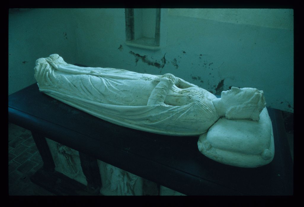statue (statue funéraire) de Charlotte d'Albret