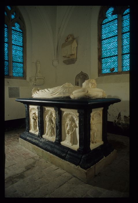 statue (statue funéraire) de Charlotte d'Albret