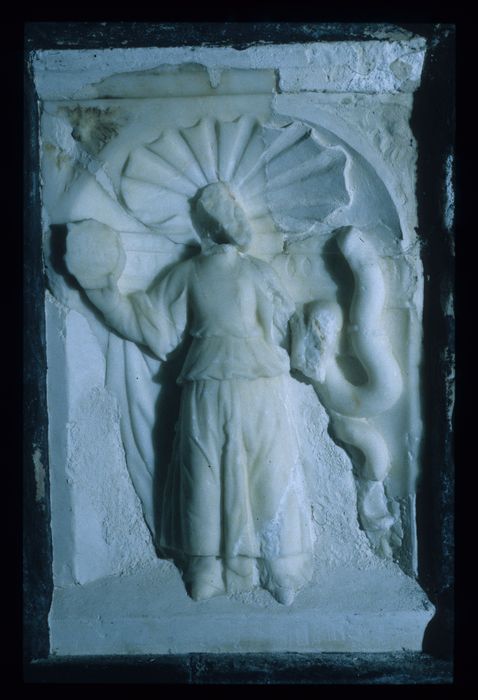 statue (statue funéraire) de Charlotte d'Albret, détail