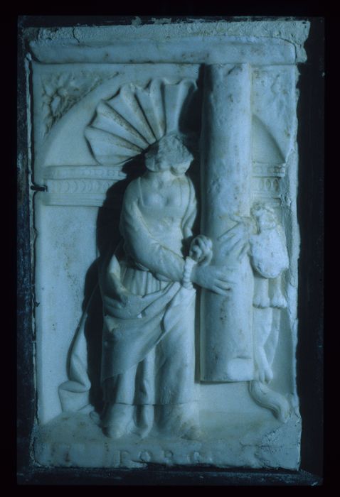 statue (statue funéraire) de Charlotte d'Albret, détail