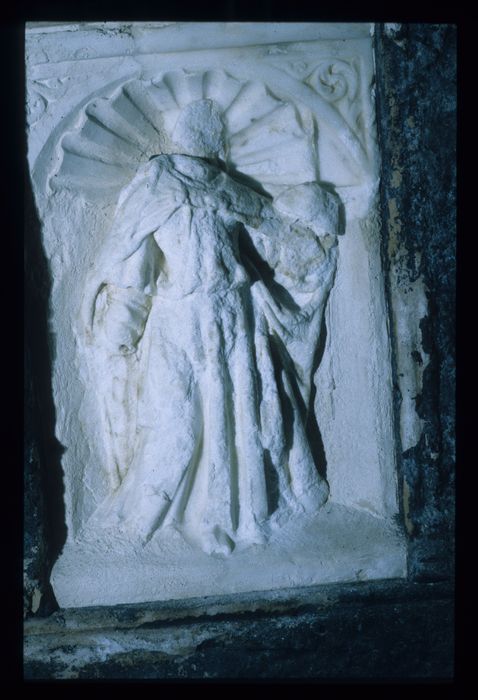 statue (statue funéraire) de Charlotte d'Albret, détail