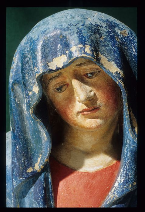 statue : Vierge de Pitié, détail