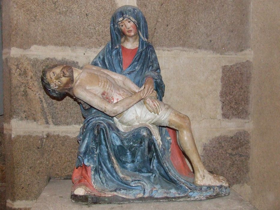 statue : Vierge de Pitié