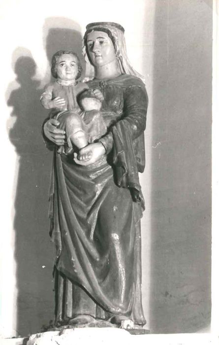 statue : Vierge à l'Enfant