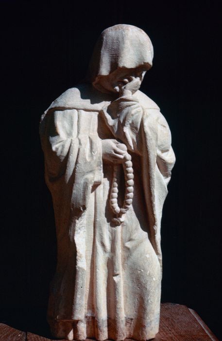 statue (statuette)  : Pleurant n°2
