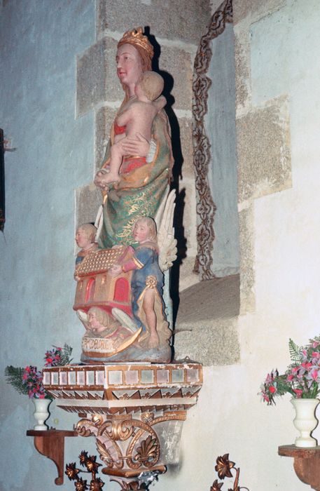 statue : Notre-Dame-de-Lorette