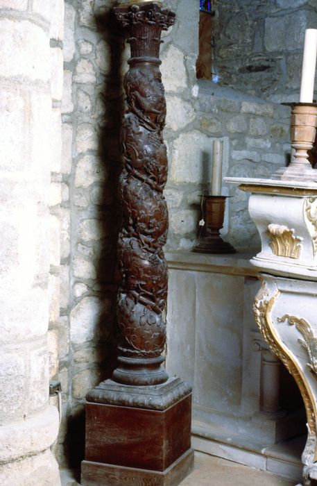 colonne torse, détail