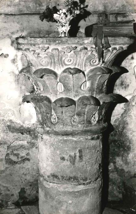 chapiteau - © Ministère de la Culture (France), Conservation des antiquités et des objets d'art de l'Indre, tous droits réservés 