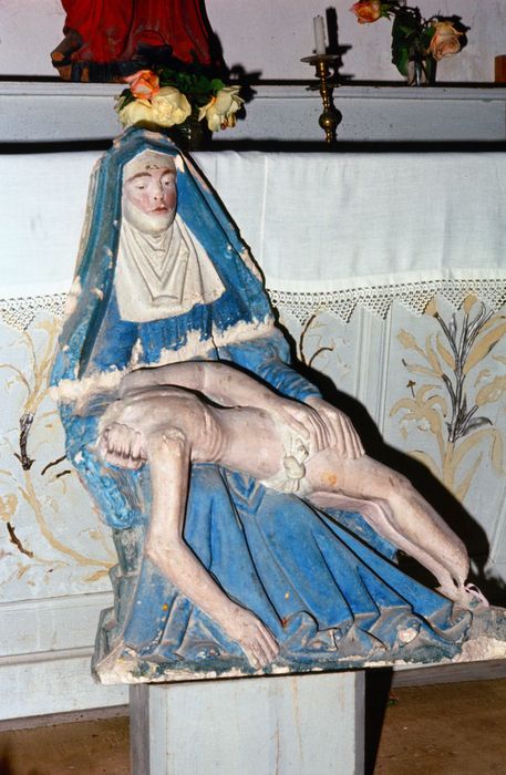 statue : Vierge de Pitié